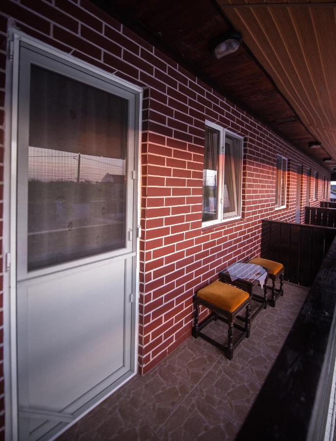 Casa 4 Odai Hotel Douazeci si Trei August Bagian luar foto